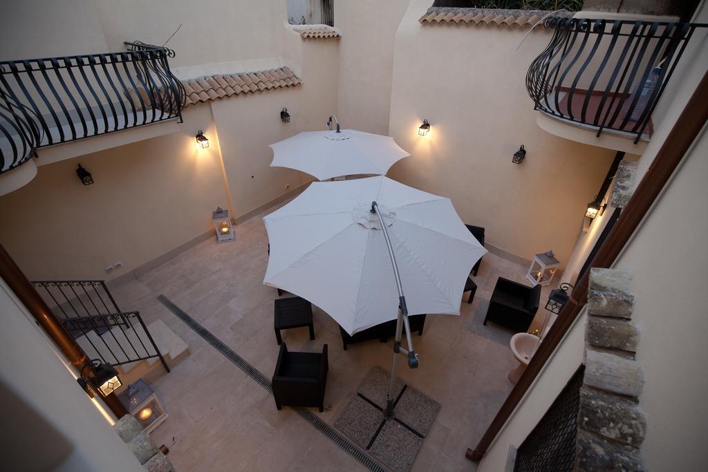 Italiana Resort Maniace Syrakusa Exteriör bild